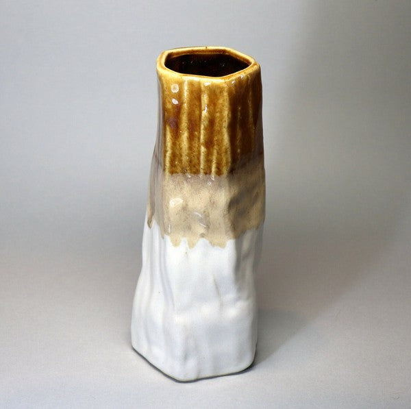 Mashiko ware vase, twisted pentagon, candy and white