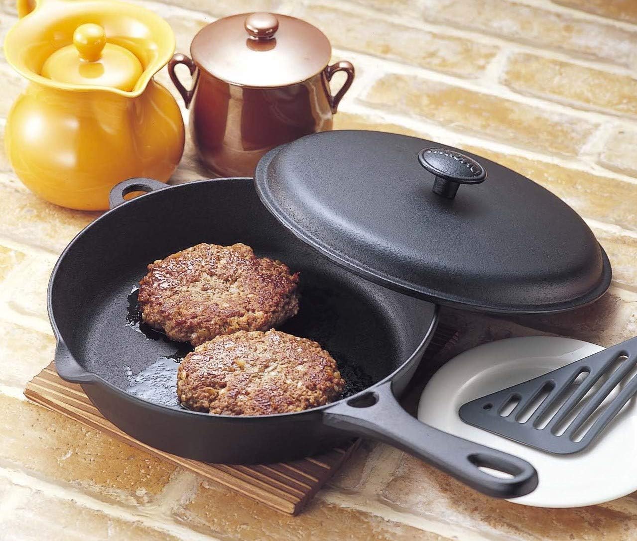 Iwachu 24cm Frying Pan with Lid, Black Finish, IH Compatible, Nambu Ironware