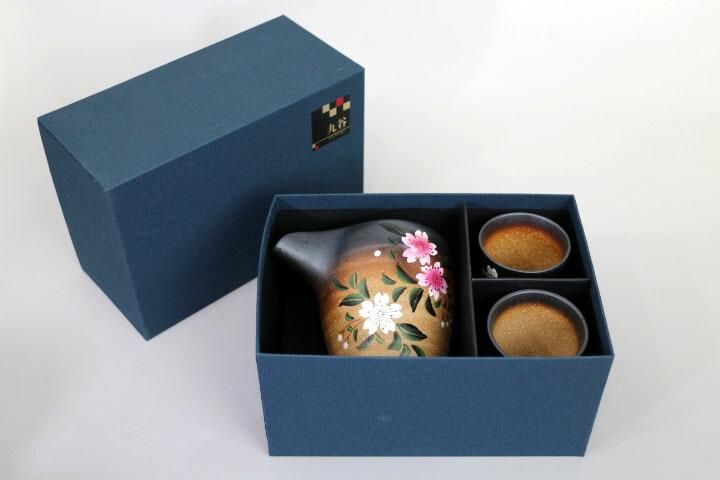 Cold sake set, Hana Kasumi/Miyama Kiln