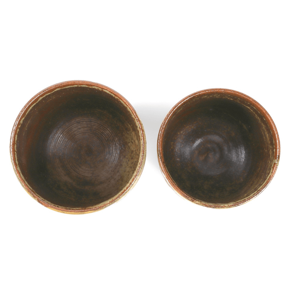 Teacups with gold clouds and cherry blossoms, Fuji